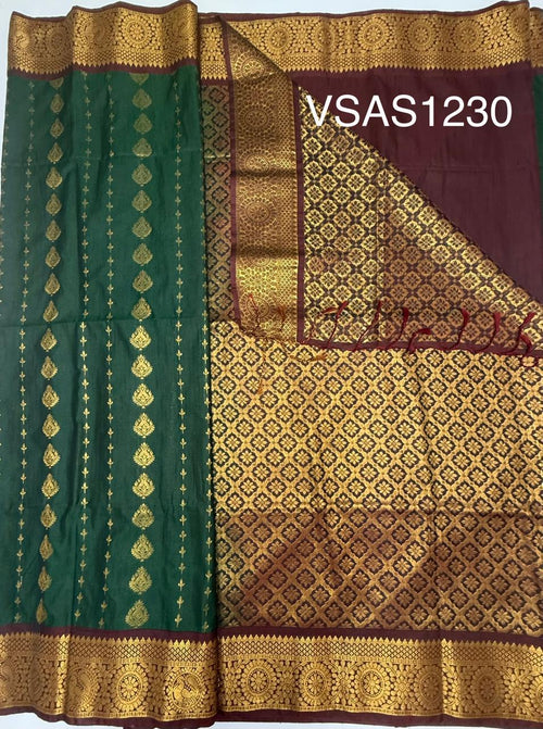 VSAS1230 - bottle green color body , maroon color pallu , blouse.