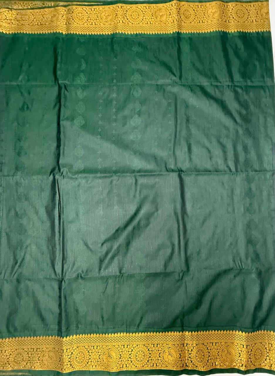 VSAS1237 - maroon color body , bottle green color pallu , blouse.