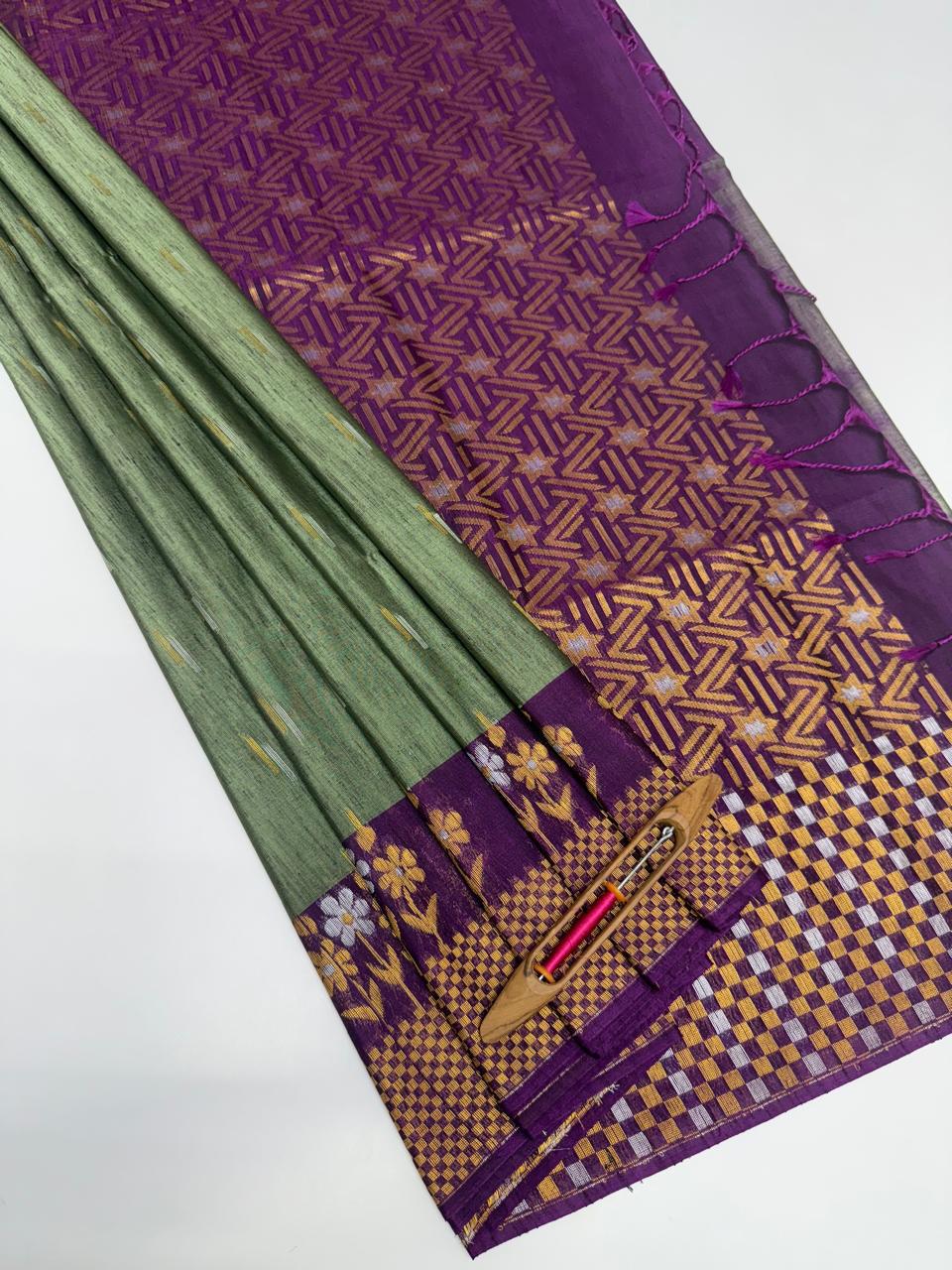 VSAS1239 - pastel green color body , violet color pallu , blouse.