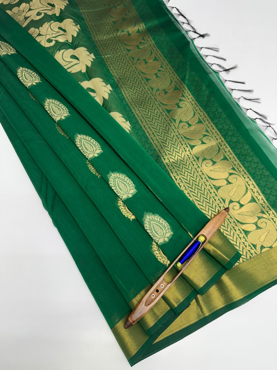 VSKC558 - green color body,pallu , blouse.