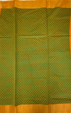 VSKC564 - mango yellow color body ,&nbsp; green color pallu , blouse.