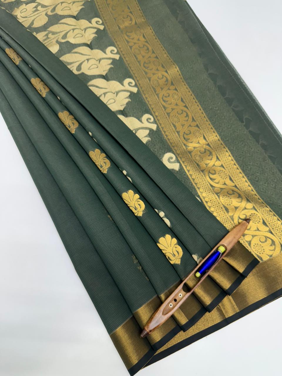 VSKC565 - green color body,pallu , blouse.