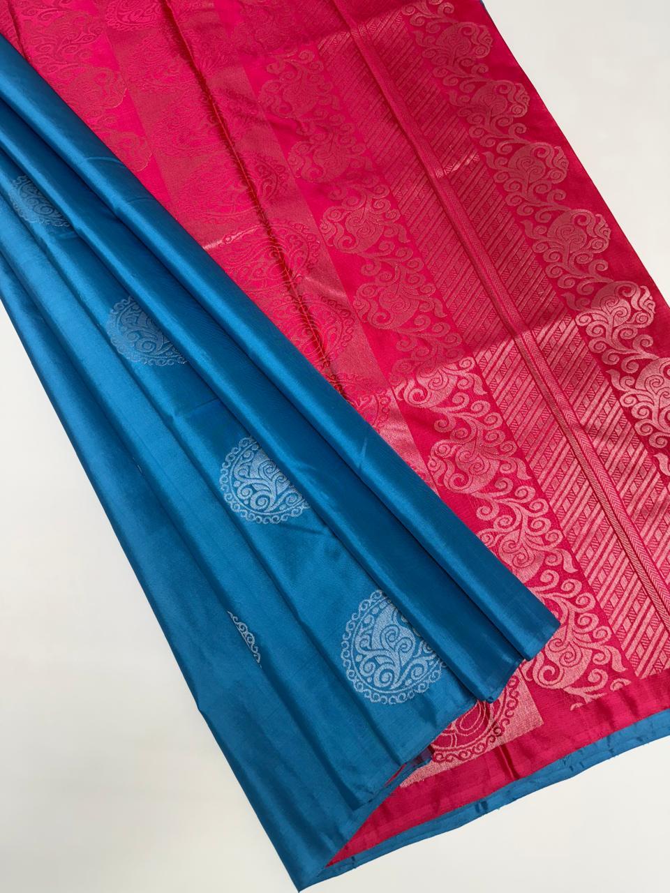 VSM17 - blue color body , pinkish orange color pallu , blouse&nbsp;