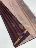 VSM24 - dark brown color body , light peach color pallu , blouse&nbsp;
