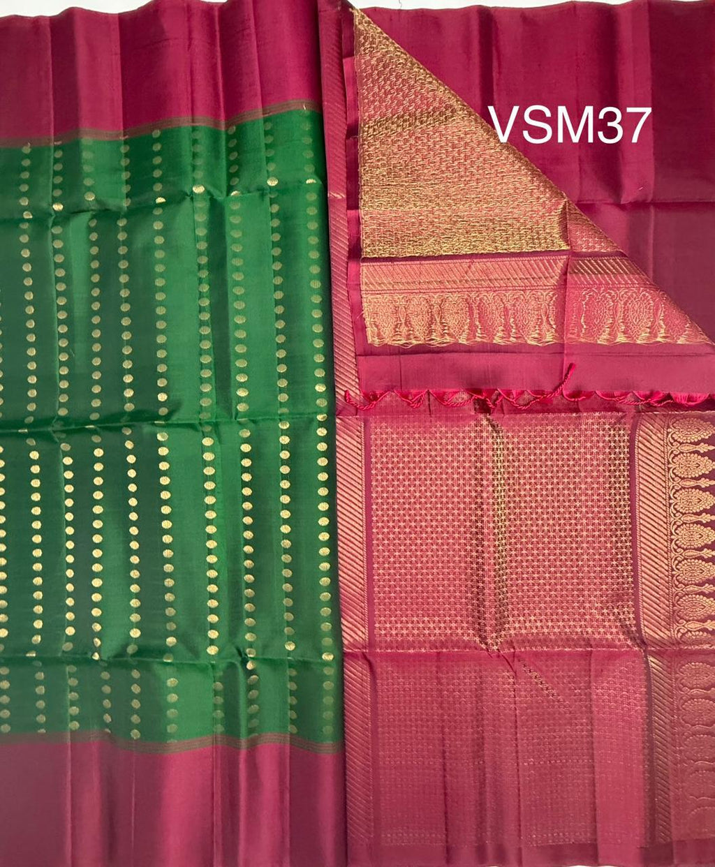 VSM37 - bottle green color body , purple color pallu , blouse&nbsp;