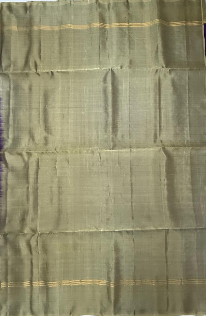 VSM40 - peacock green color body , beige with black color pallu , blouse&nbsp;