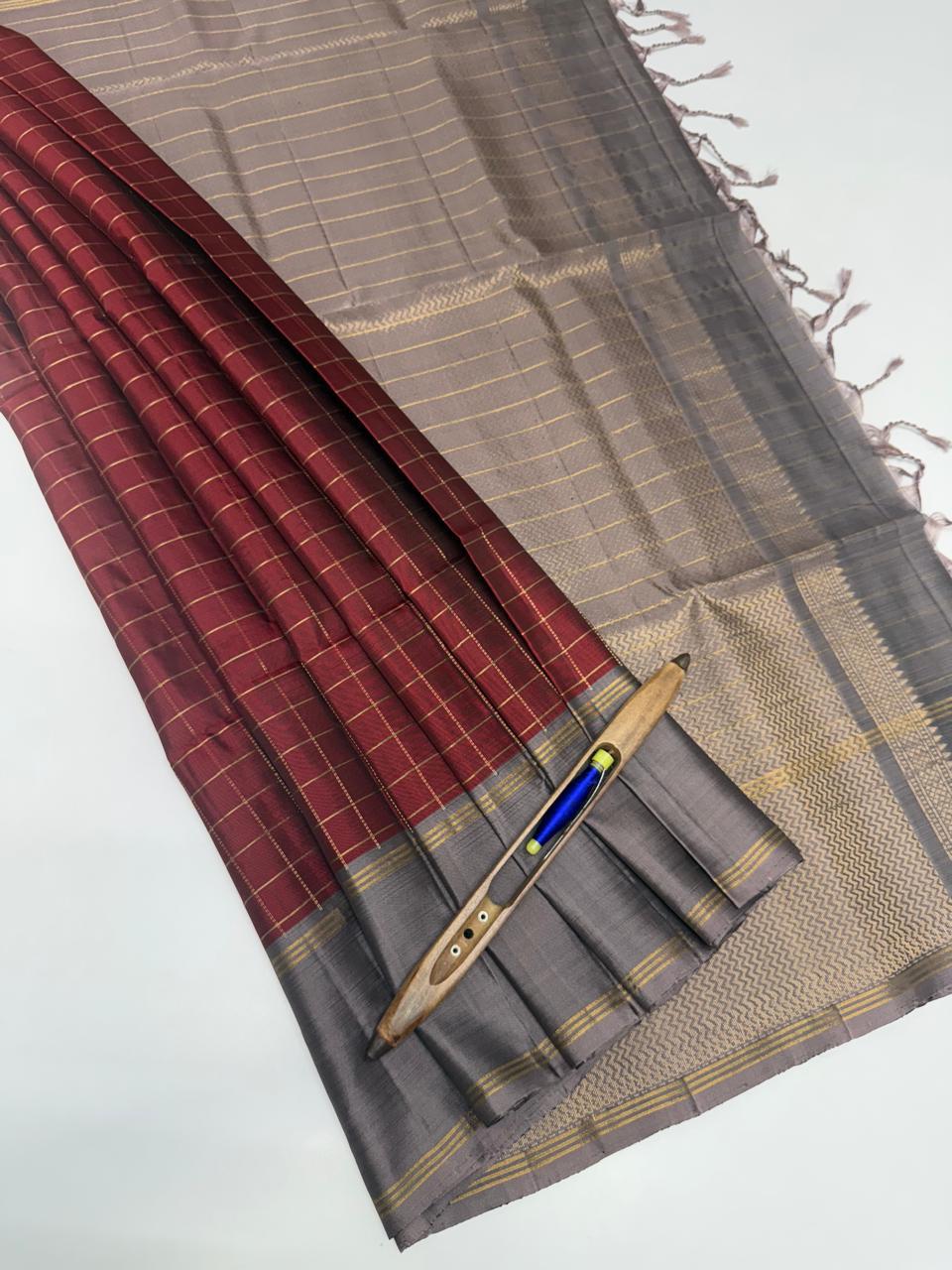 VSM43 - maroon color body , grey color pallu , blouse&nbsp;