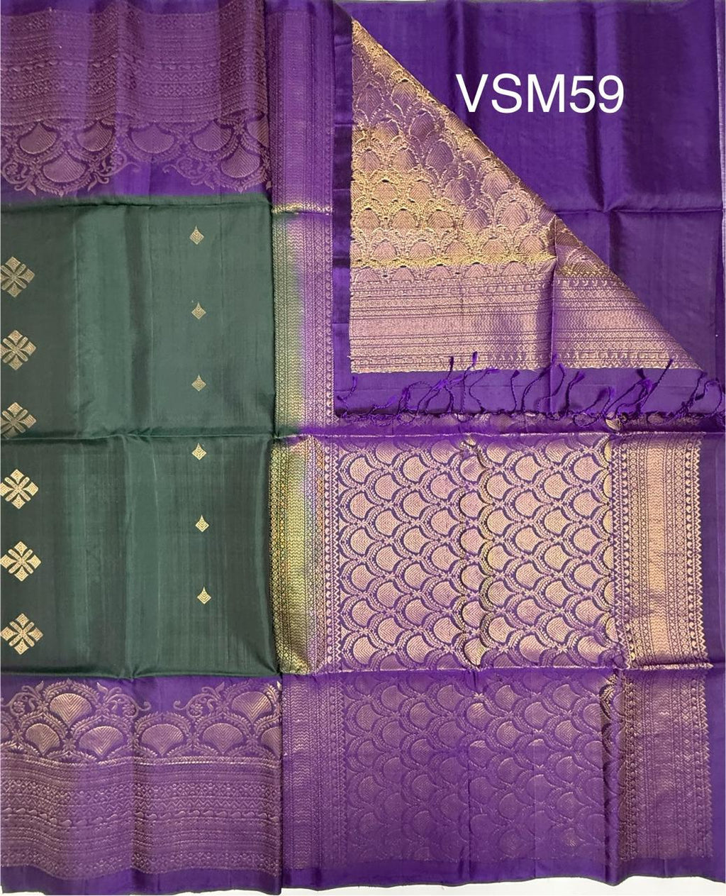 VSM59 - bottle green color body , violet color pallu , blouse&nbsp;