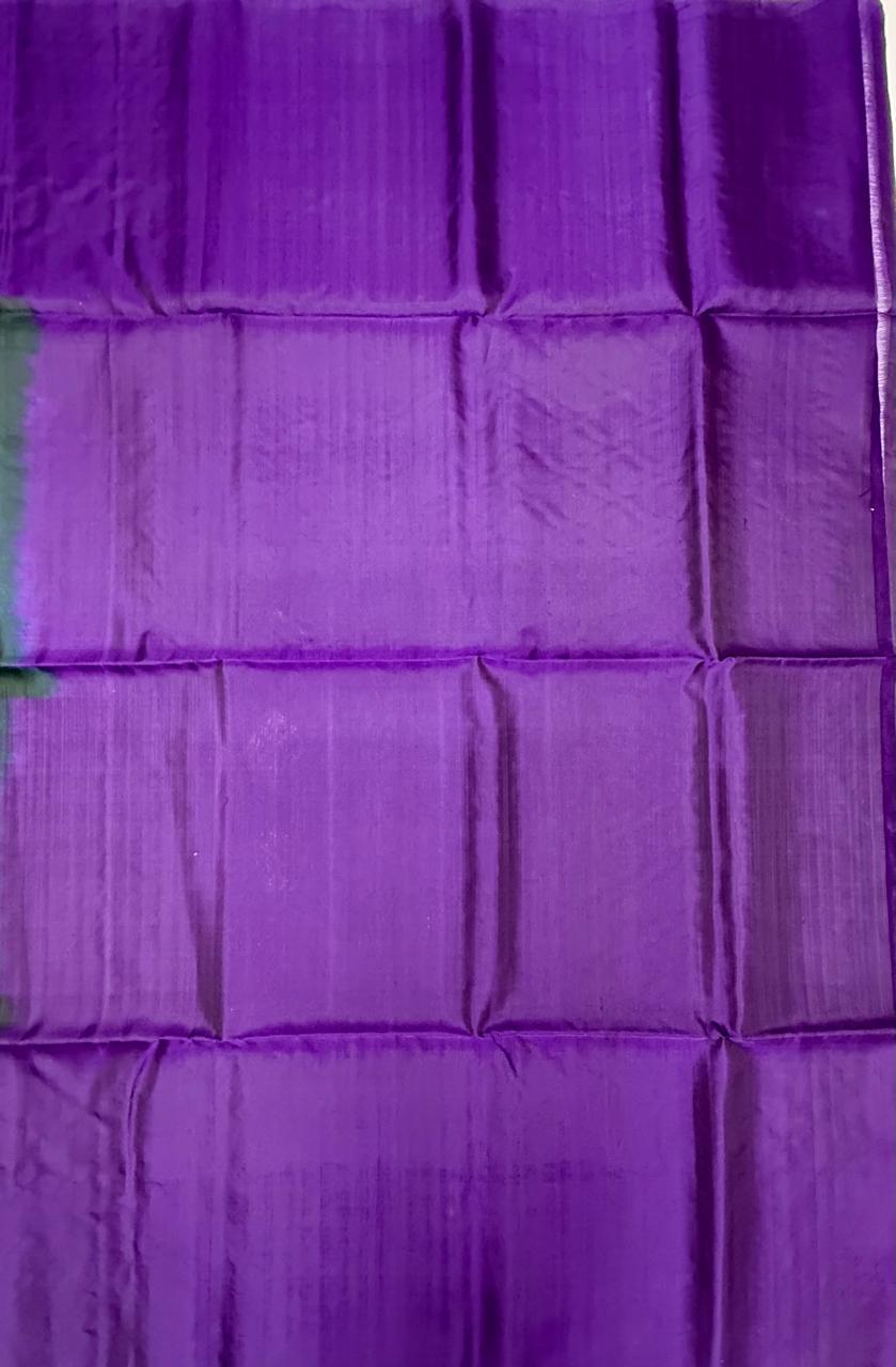 VSM59 - bottle green color body , violet color pallu , blouse&nbsp;
