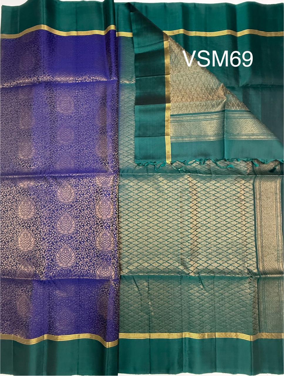 VSM69 - blue color body , peacock green color pallu , blouse&nbsp;