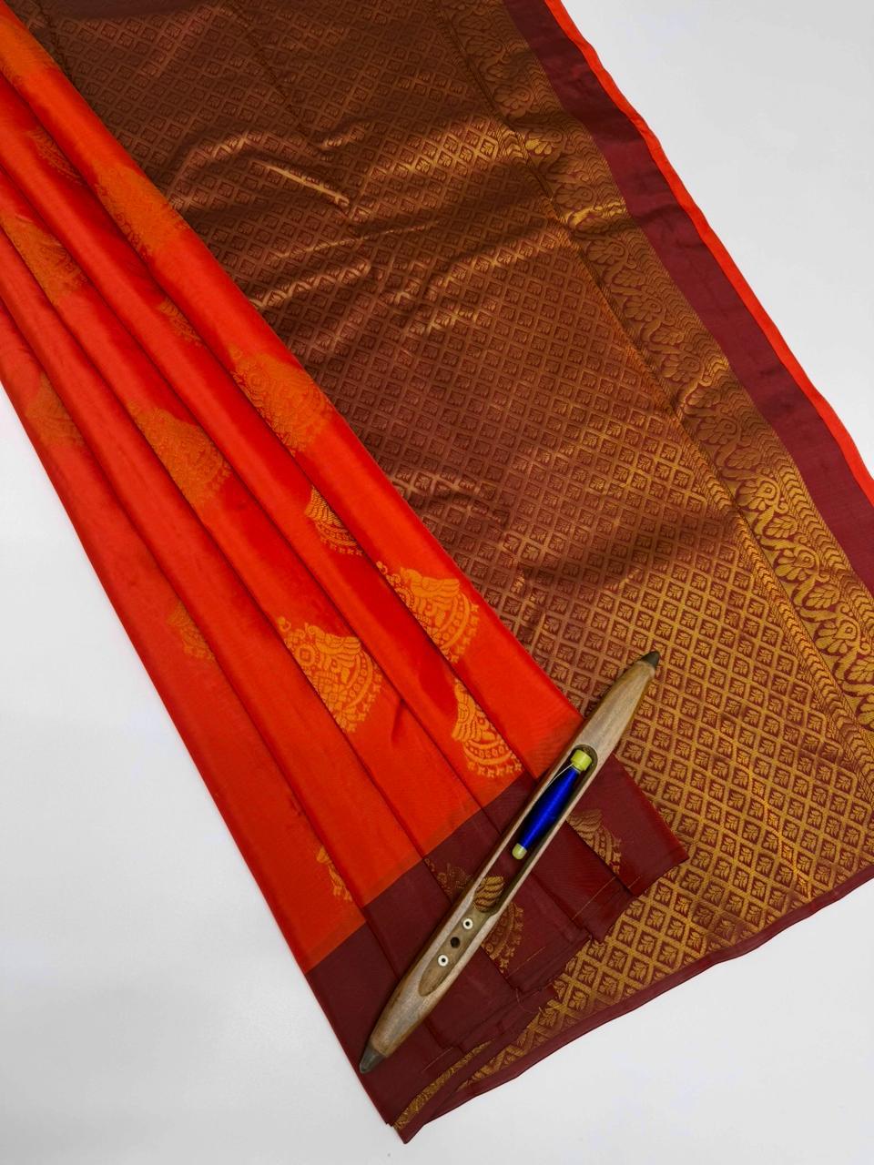 VSM86 - orange color body , maroon color pallu , blouse&nbsp;