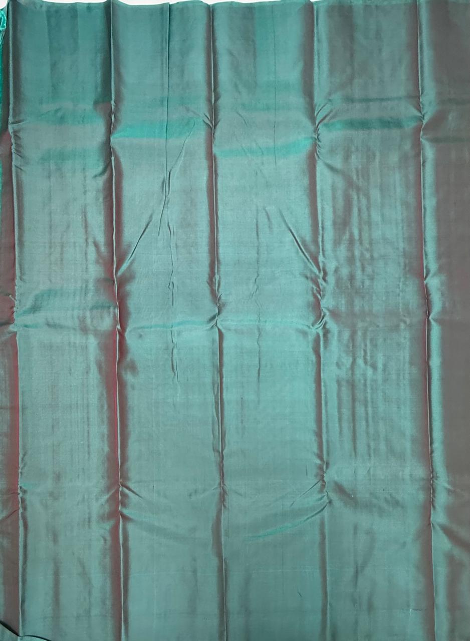 VSM109 - light peach color body , sea blue color pallu , blouse&nbsp;