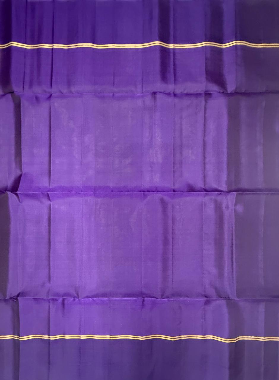 VSM150 - olive green color body , violet color pallu , blouse&nbsp;