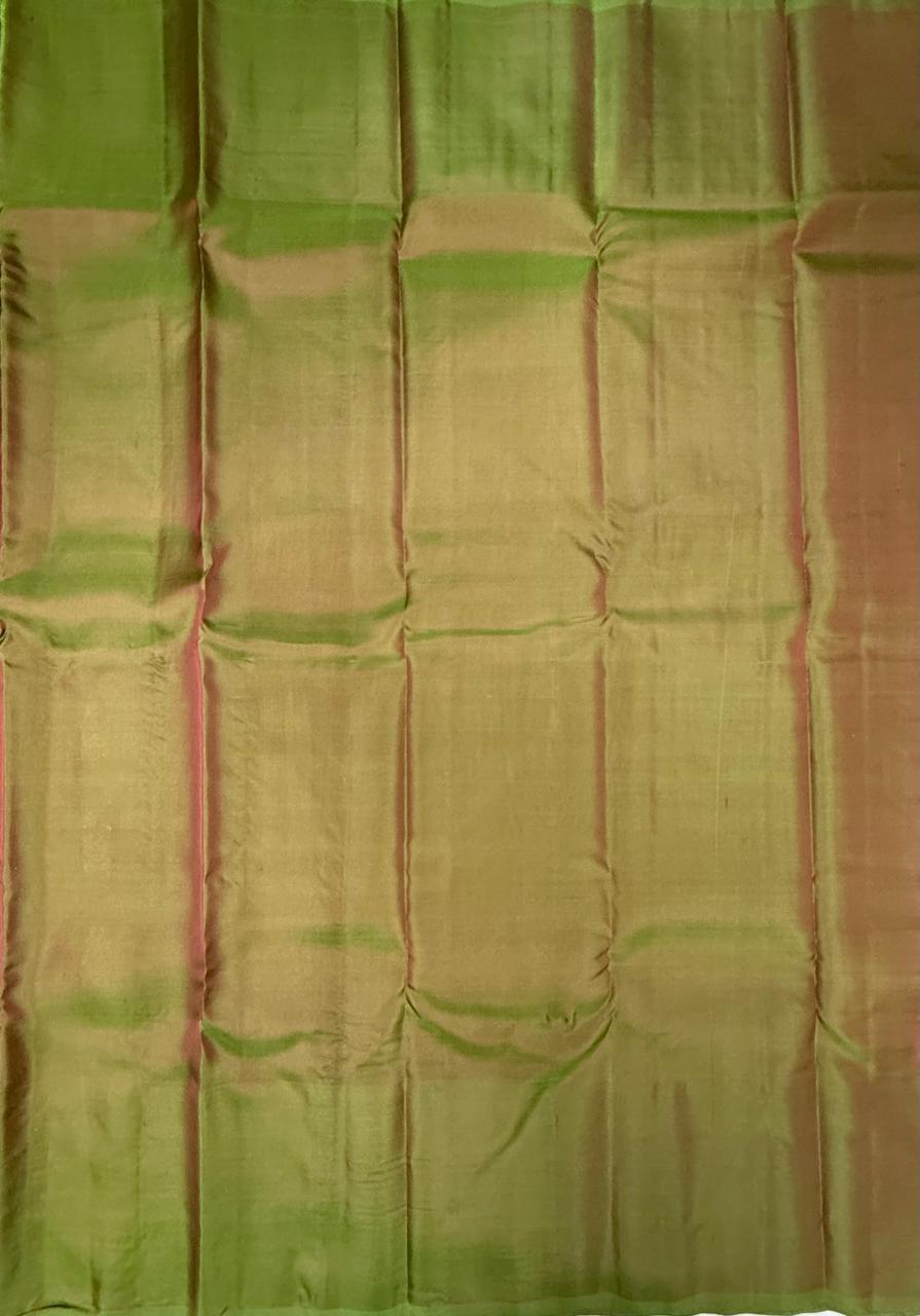 VSM159 - light pink color body , green color pallu , blouse&nbsp;