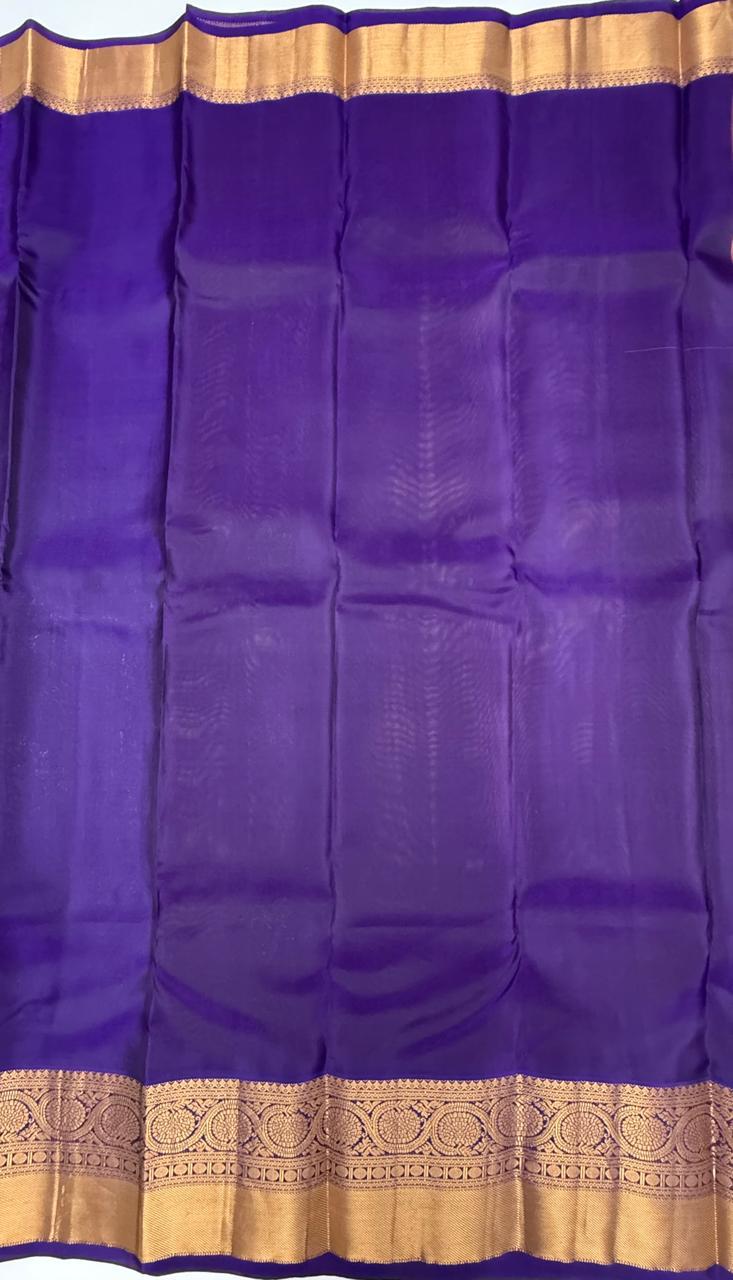 VSM169 - chocolate brown color body , violet color pallu , blouse&nbsp;