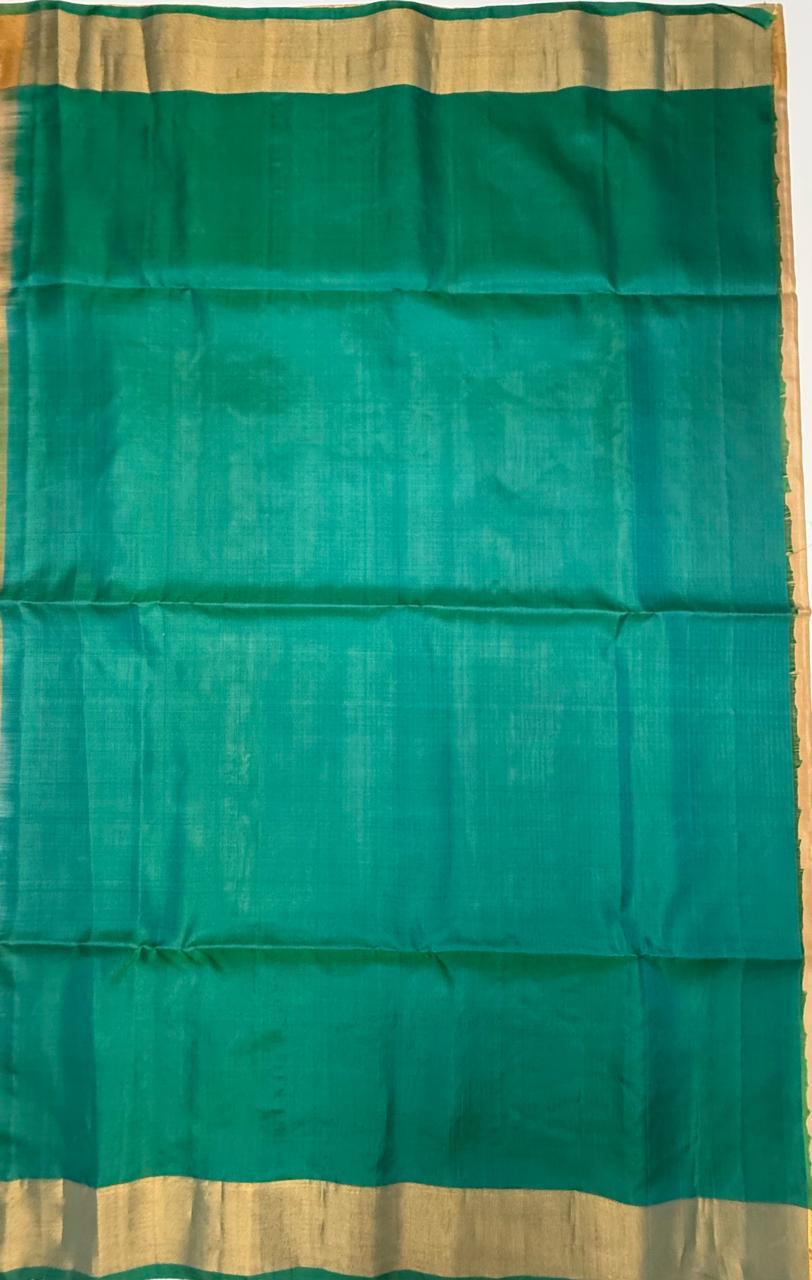 VSZB242 - orange color body , peacock blue color pallu , blouse - Pure silk saree