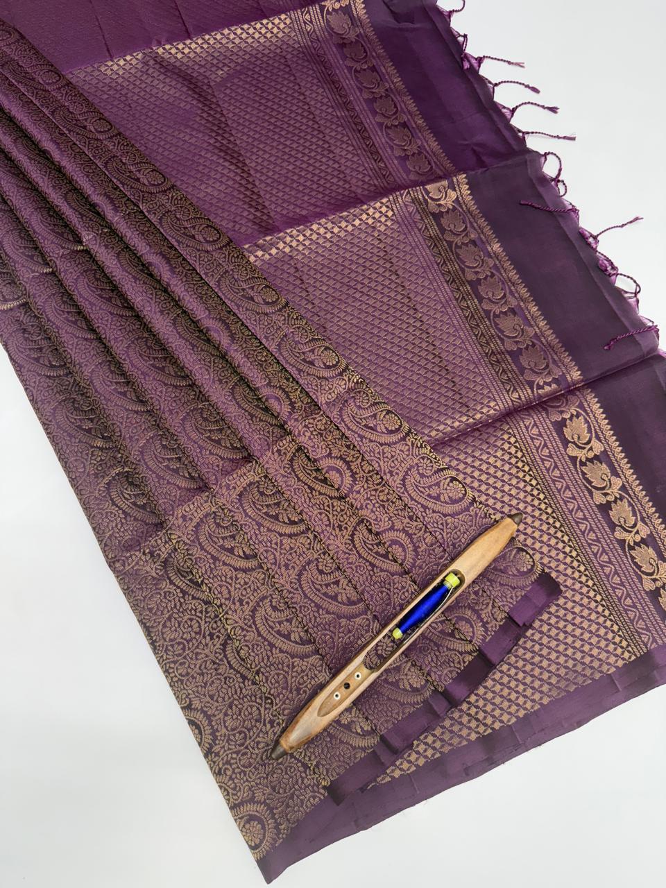 VSM186 - violet color body, pallu , blouse&nbsp;