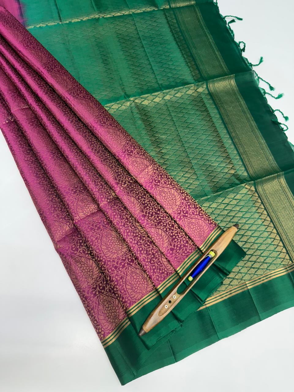 VSM195 - purple color body , bottle green color pallu , blouse&nbsp;