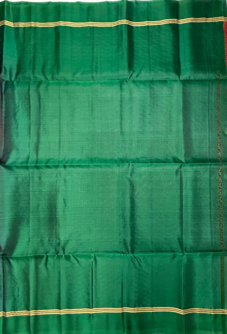 VSM210 - maroon color body , bottle green color pallu , blouse&nbsp;