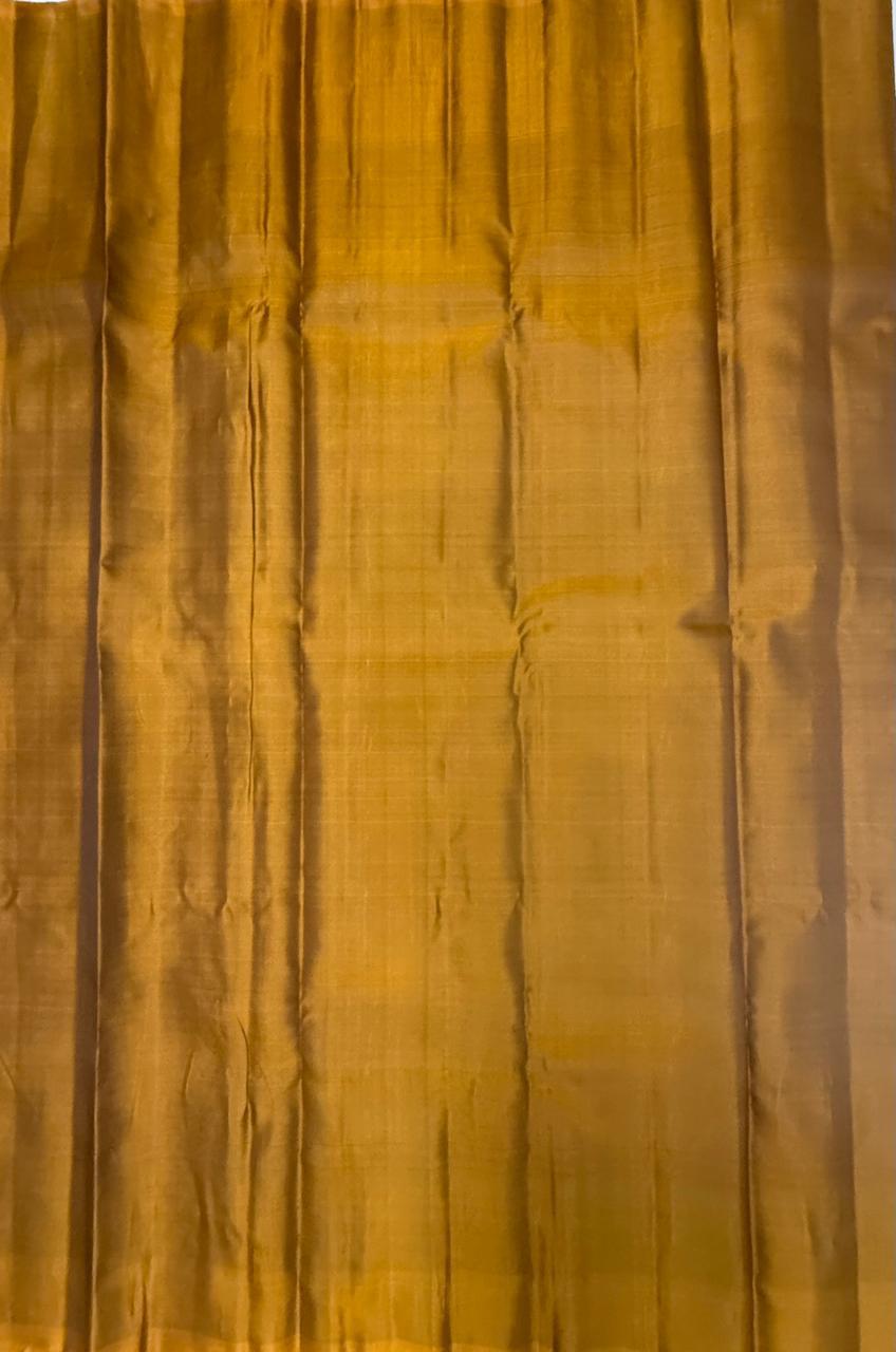 VSM213 - dark purple color body , mustard color pallu , blouse&nbsp;