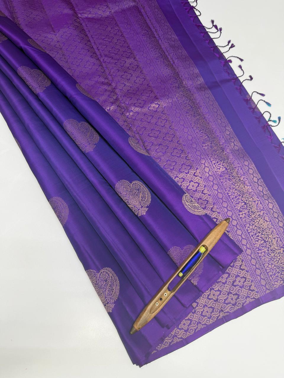 VSM275 - violet color body , pallu , blouse&nbsp;