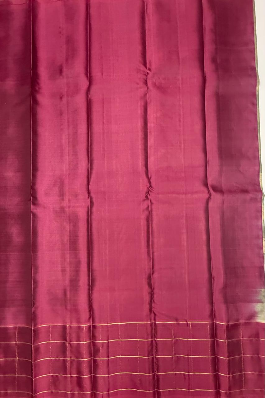 VSM294 - grey color body , purple color pallu , blouse&nbsp;