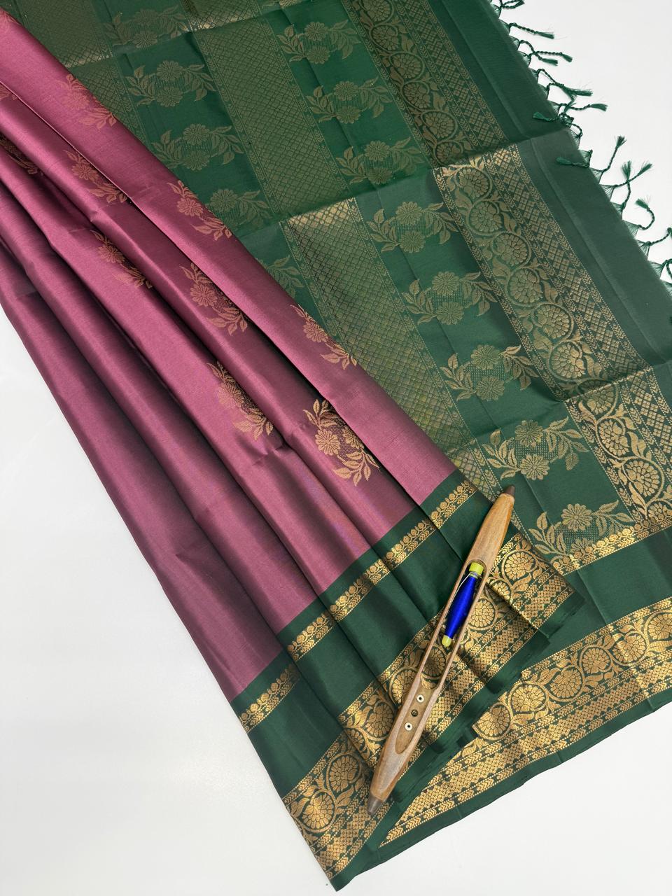 VSF941 - chocolate brown color body ,&nbsp; bottle green color pallu,blouse - Pure silk saree