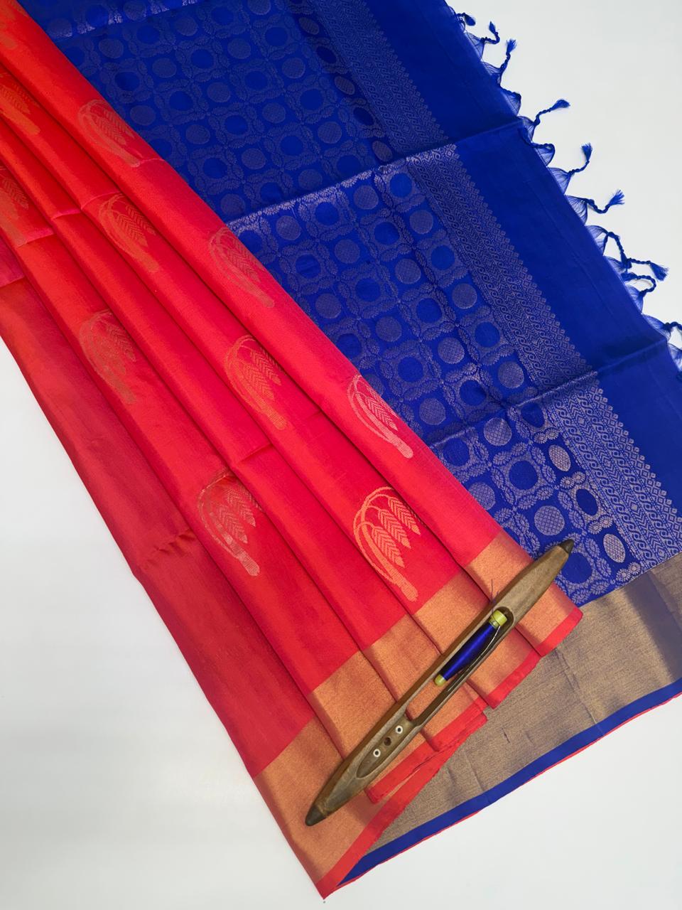 VSOH439 - pinkish orange color body &amp; ink blue color pallu , blouse - Pure silk saree