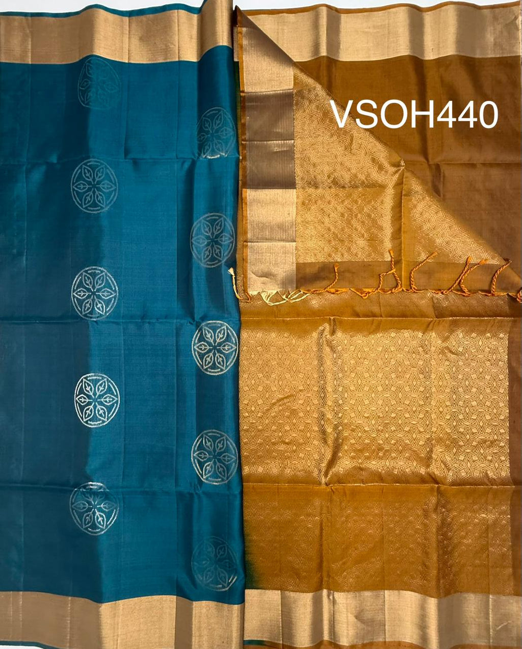 VSOH440 - peacock blue color body &amp; mustard color pallu , blouse - Pure silk saree