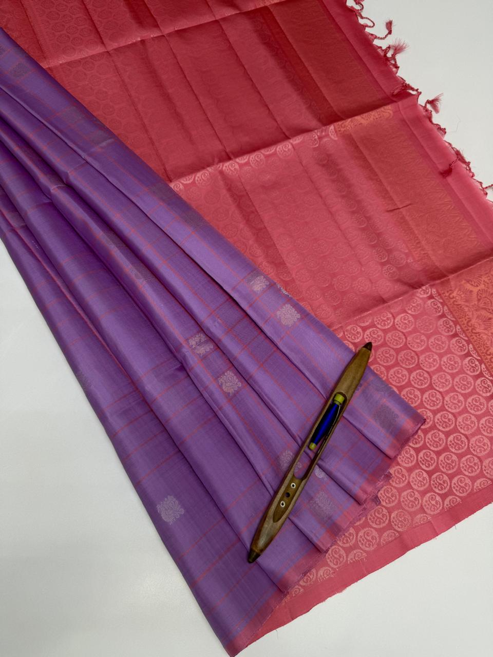 VSF963 - lavender color body ,&nbsp; light pink color pallu,blouse - Pure silk saree