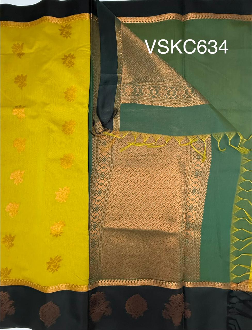 VSKC634 - yellow color body , dark green color pallu , blouse.