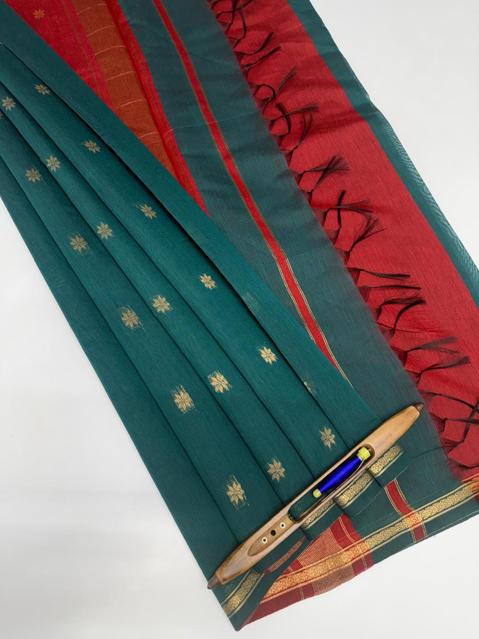 VSC1009 - peacock green color body , maroon color pallu,blouse.