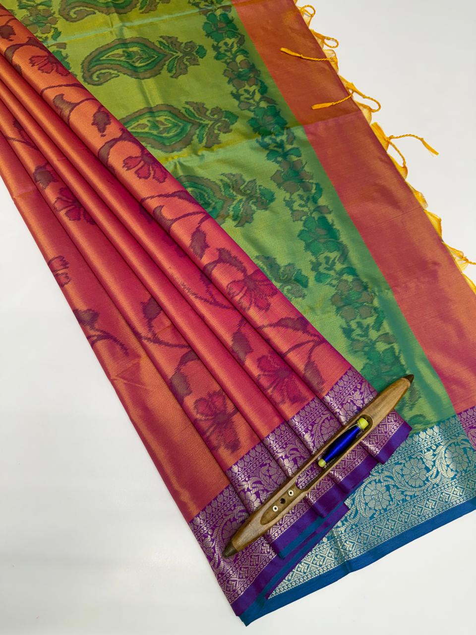 VSAS1395 - honey brown color body , dual green color pallu , blouse.