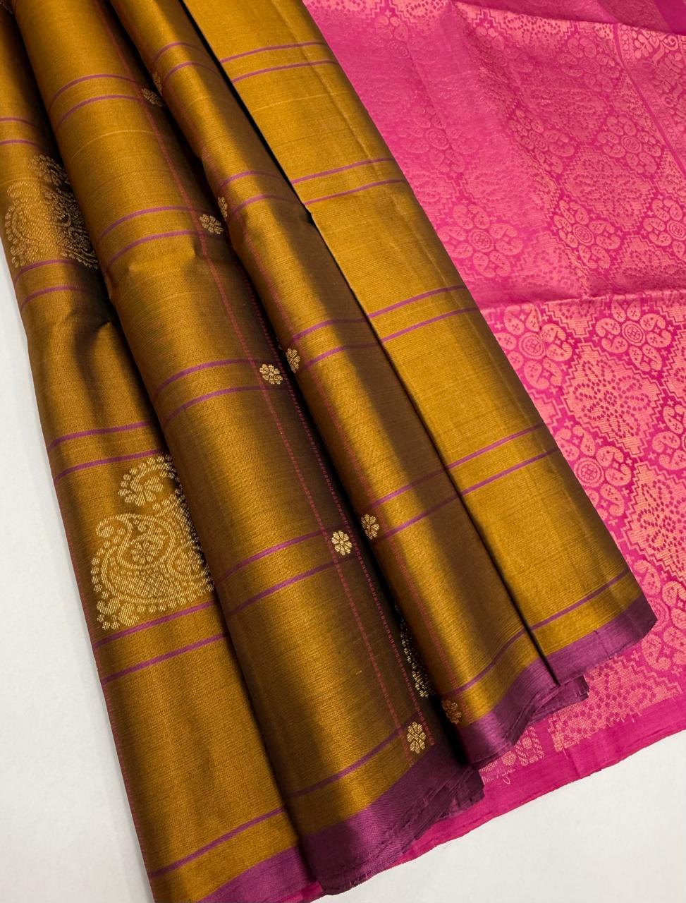 VSF969 - dark honey brown color body ,&nbsp; rani pink color pallu,blouse - Pure silk saree