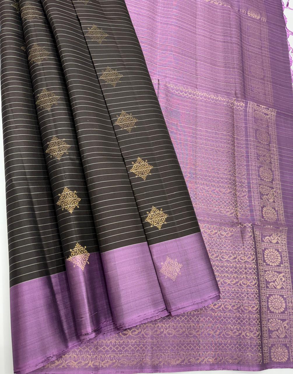 VSF971 - brown color body ,&nbsp; lavender color pallu,blouse - Pure silk saree