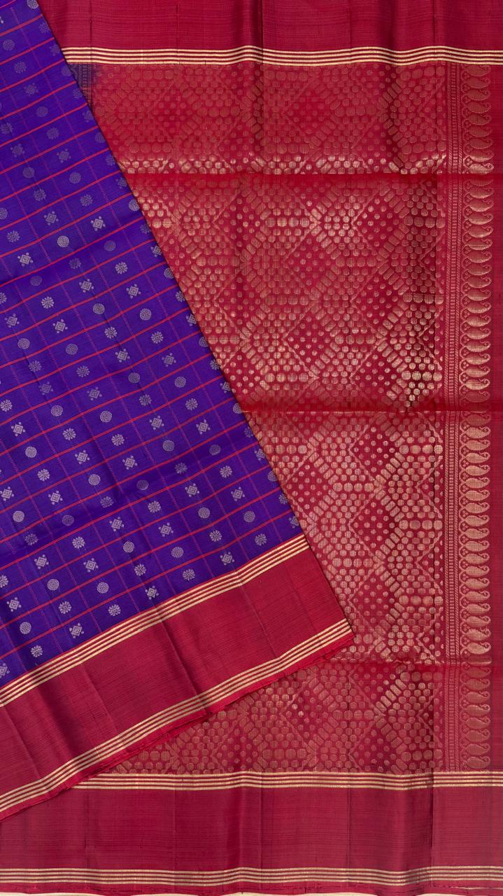 VSF964 - violet color body ,&nbsp; maroon color pallu,blouse - Pure silk saree