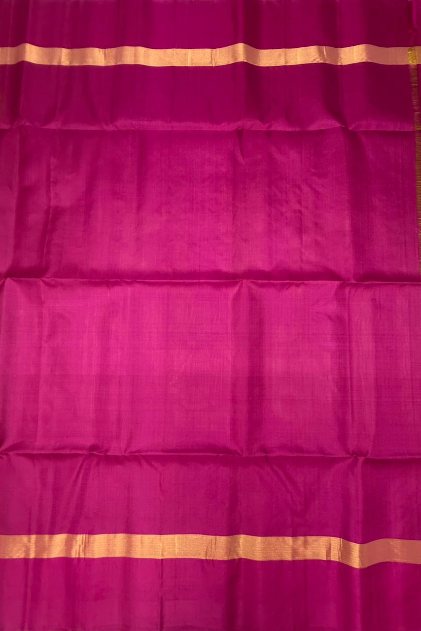 VSCB613 - green color body , rani pink color pallu , blouse - Pure silk saree