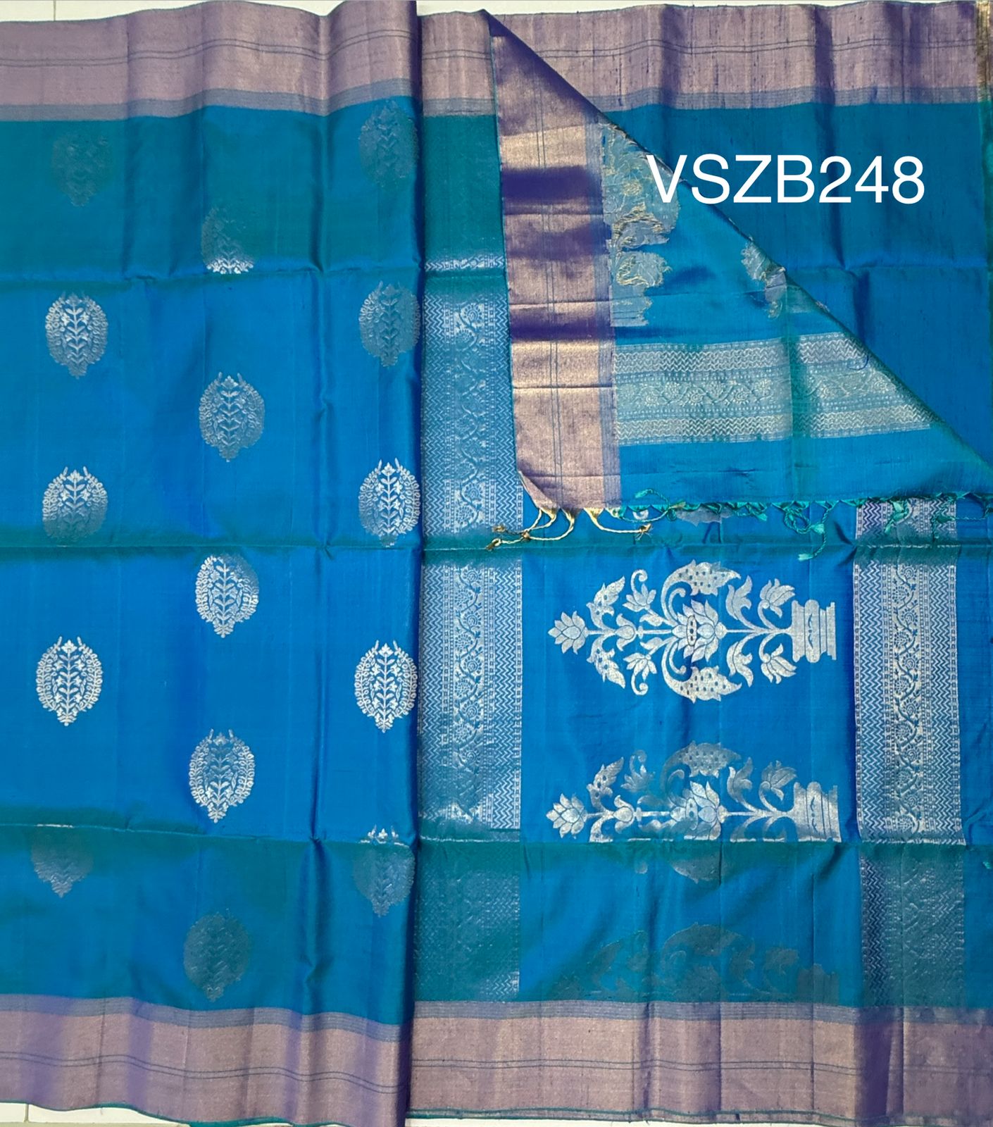 VSZB248 - blue color body, pallu , blouse - Pure silk saree