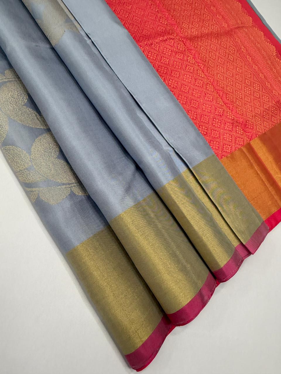 VSZB249 - grey color body , bright pink color pallu , blouse - Pure silk saree