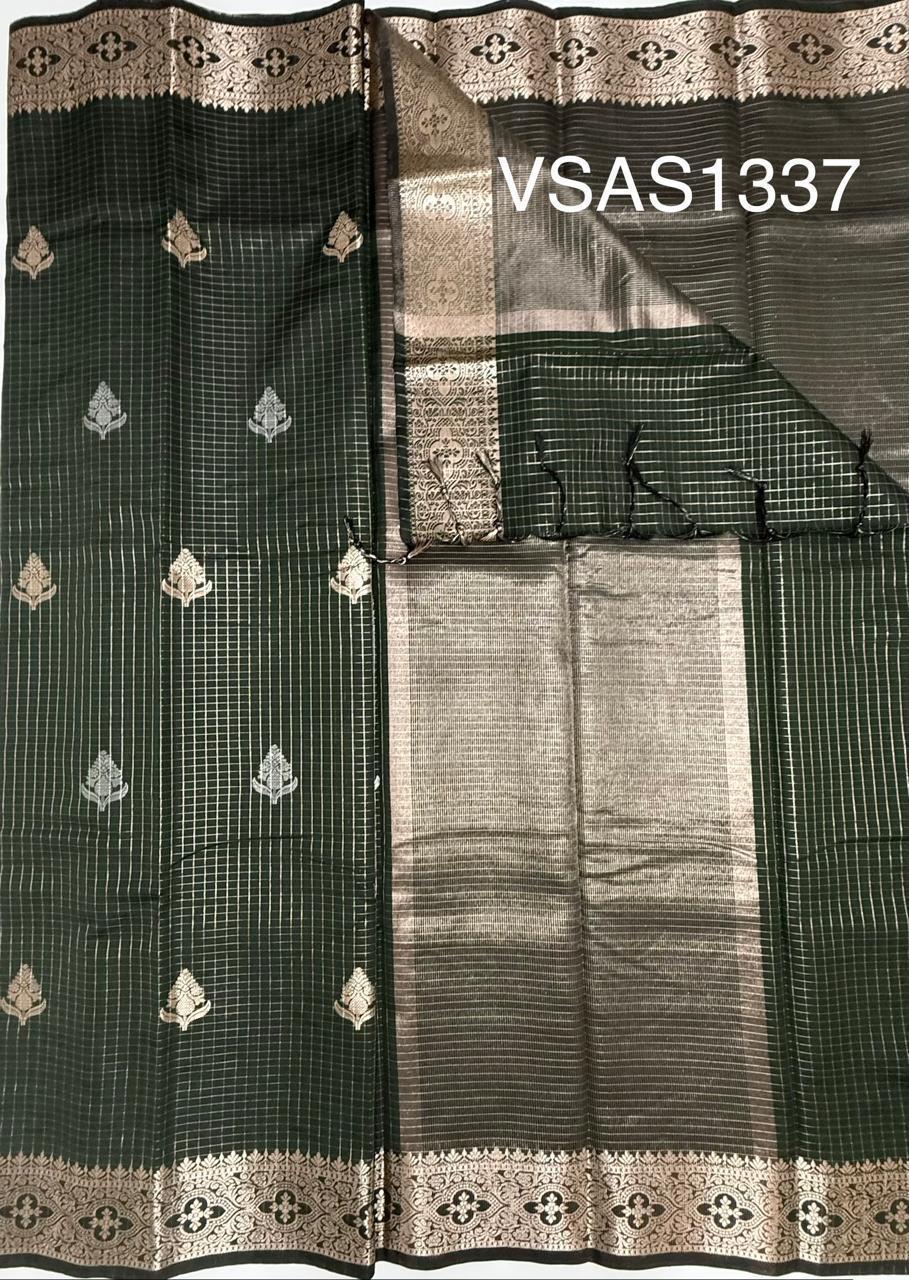 VSAS1337 - bottle green color body, pallu , blouse.