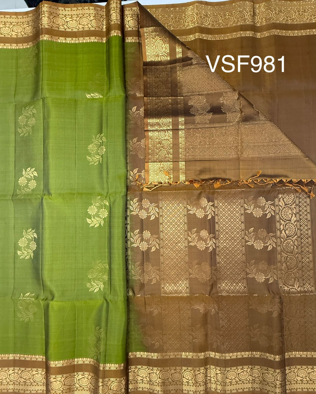 VSF981 - leaf green color body , mustard color pallu,blouse - Pure silk saree