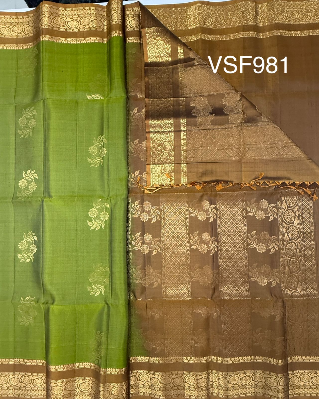VSF981 - leaf green color body , mustard color pallu,blouse - Pure silk saree