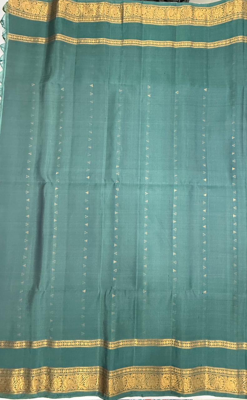 VSF990 - royal blue color body , pastel blue color pallu,blouse - Pure silk saree