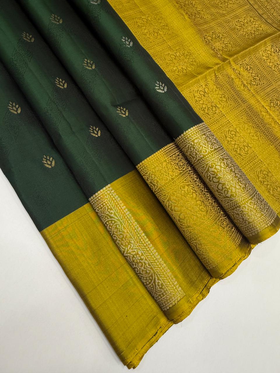VSF1012 - bottle green color body & mehandi green color pallu,blouse - Pure silk saree