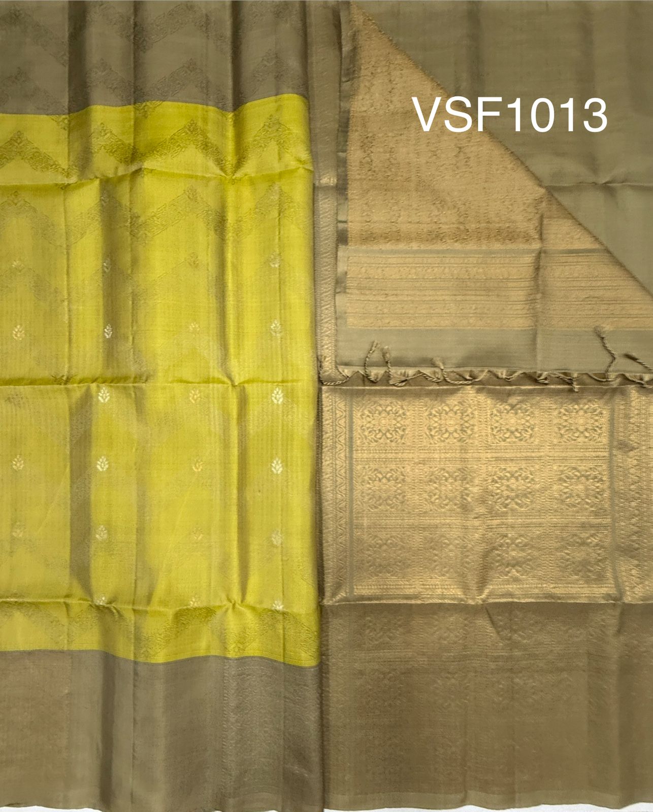 VSF1013 - yellowish green color body,beige color pallu,blouse - Pure silk saree