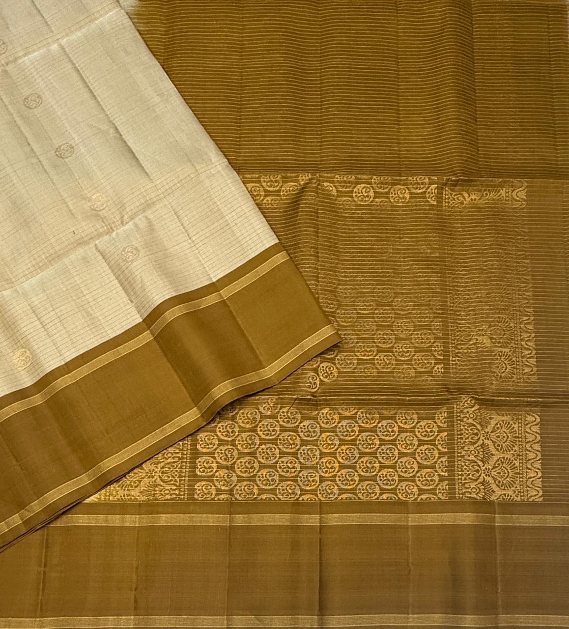 VSF1017 - beige color body & dark mustard color pallu,blouse - Pure silk saree