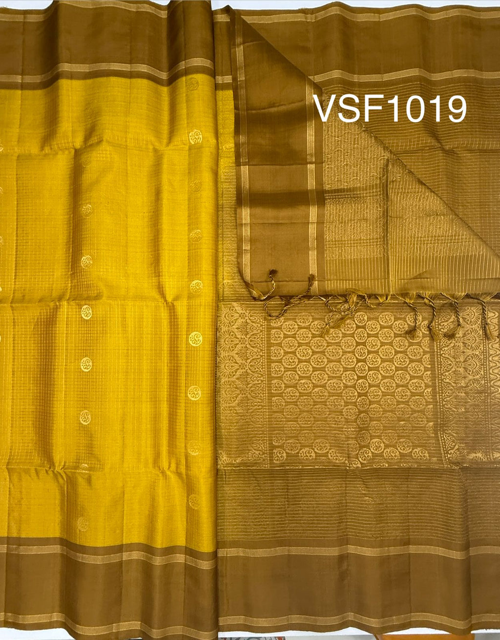 VSF1019 - golden yellow color body & dark mustard color pallu,blouse - Pure silk saree