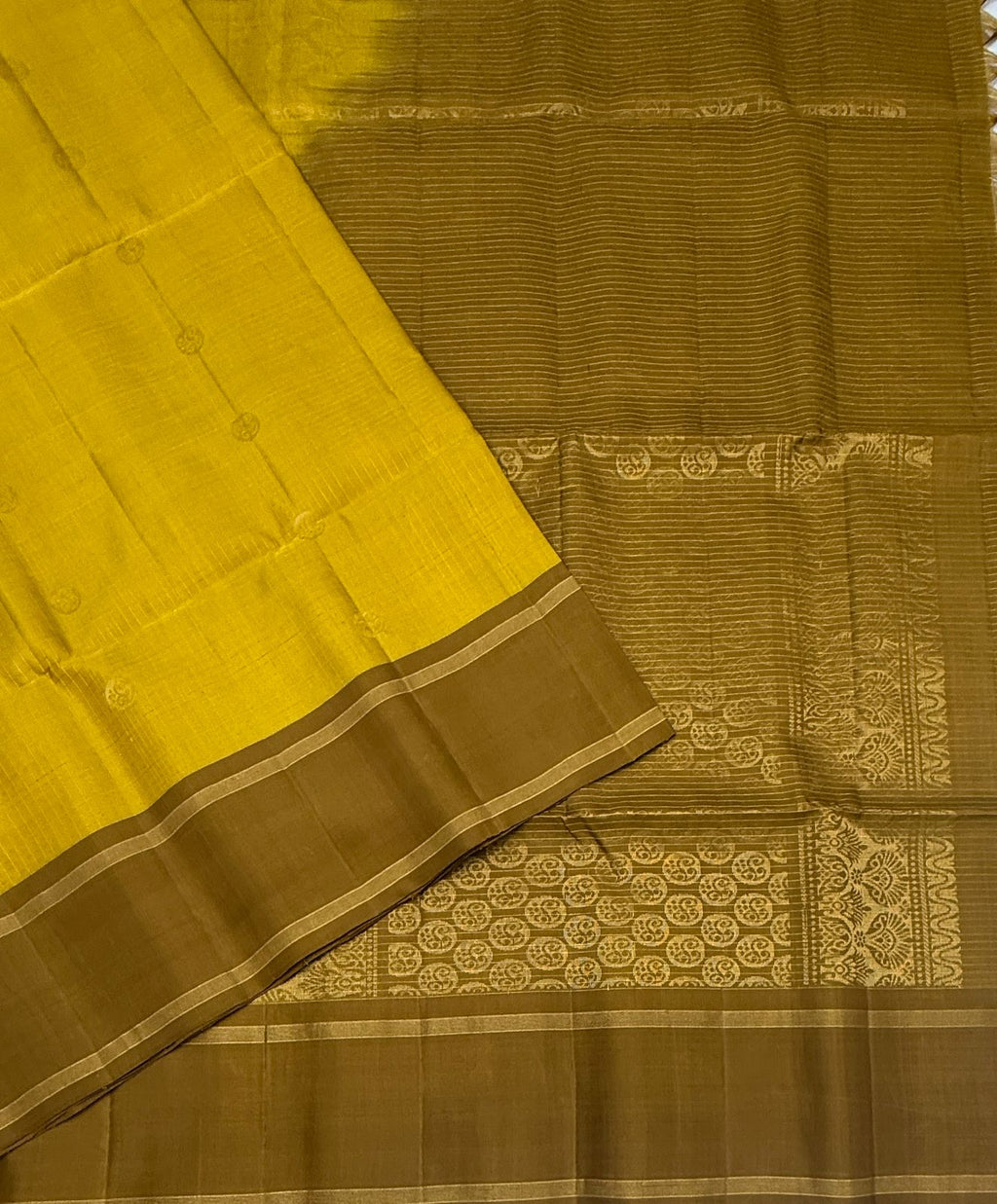 VSF1019 - golden yellow color body & dark mustard color pallu,blouse - Pure silk saree