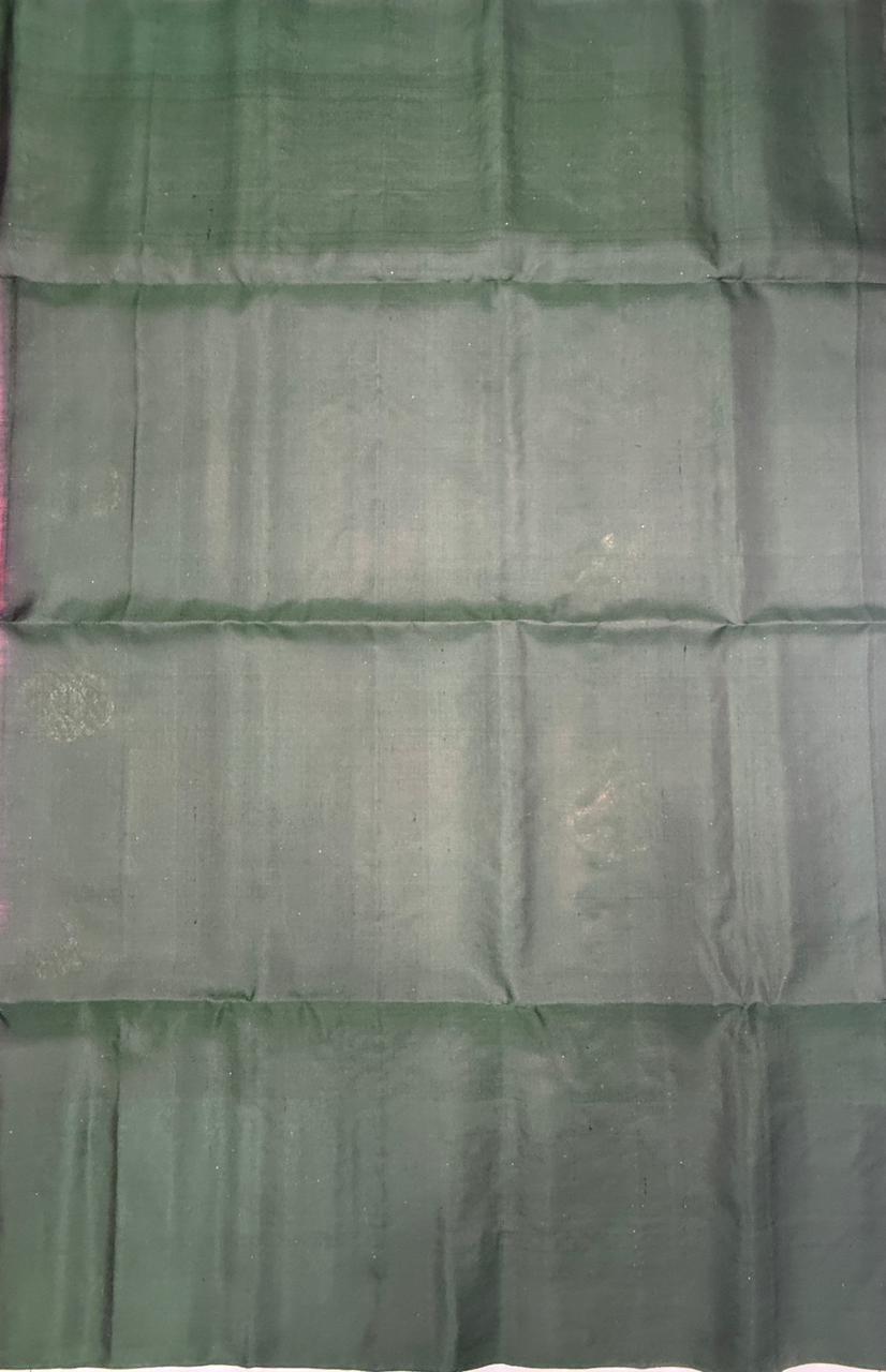 VST257 - dusky pink color body , bottle green color pallu , blouse - Pure silk saree