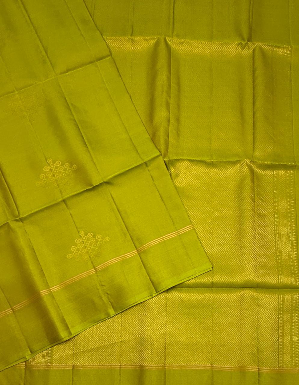 VSM325 - green color body , pallu , blouse&nbsp;